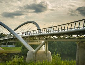 Társkereső Szolnok, Tiszavirág híd